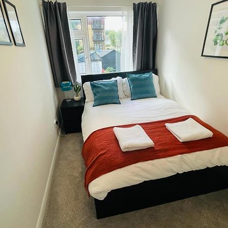 Enfield Chase Apartment Luaran gambar
