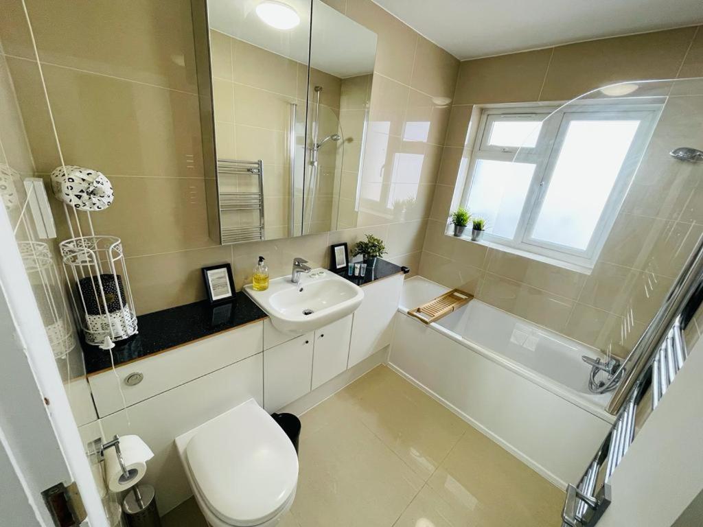 Enfield Chase Apartment Luaran gambar
