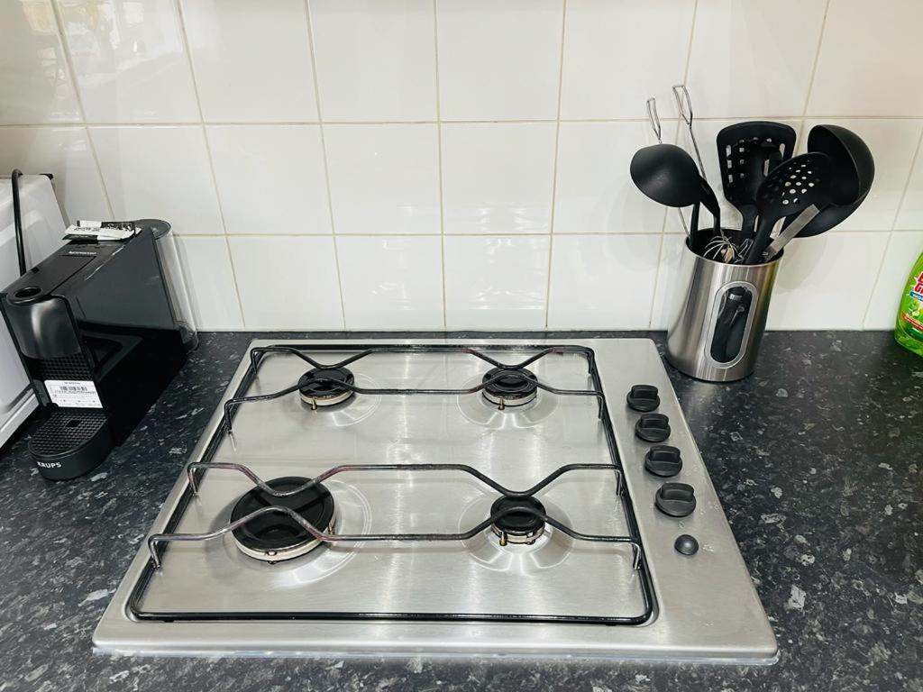 Enfield Chase Apartment Luaran gambar
